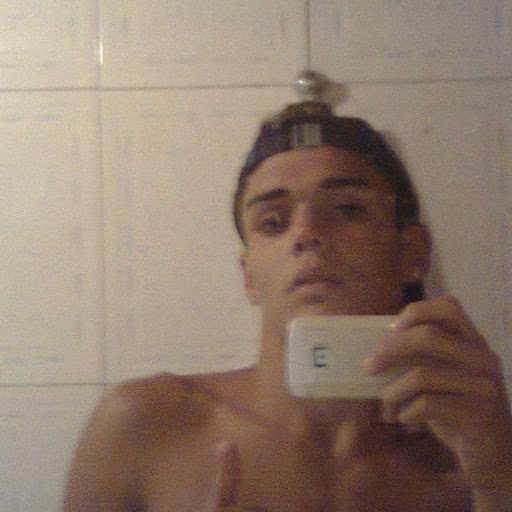 Richard Vieira Photo 12