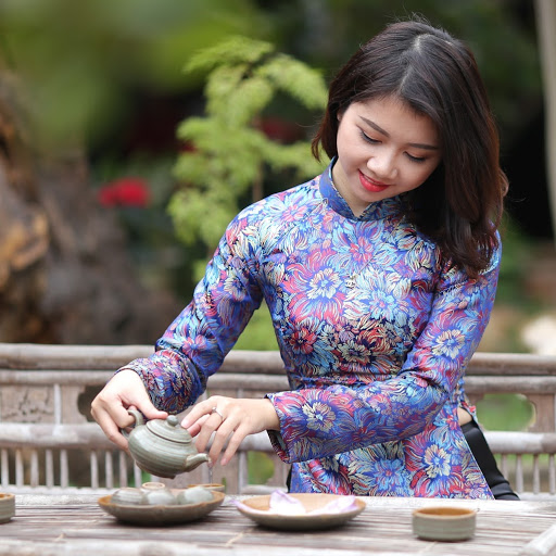 Helen Nguyen Photo 44