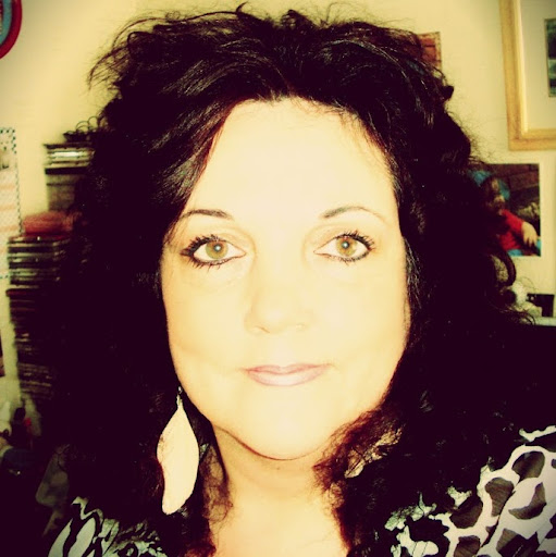 Linda Pearson Photo 44