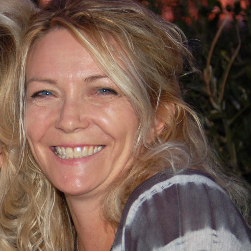 Kathryn Lucas Photo 17