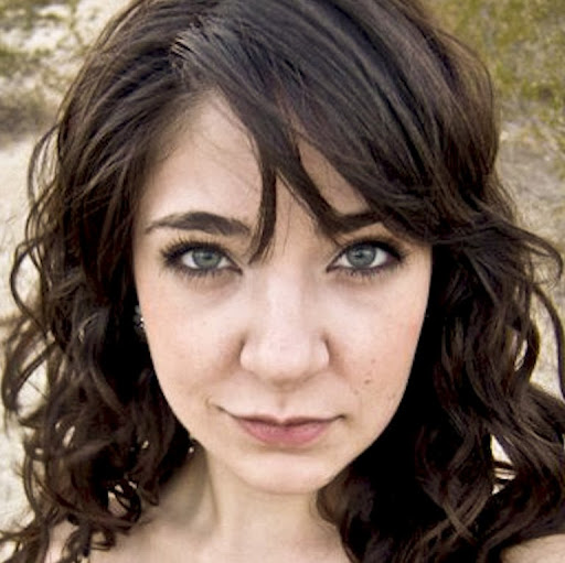 Sara King Photo 21