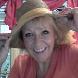 Marie Howard Photo 16