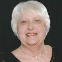 Patricia Nichols Photo 42