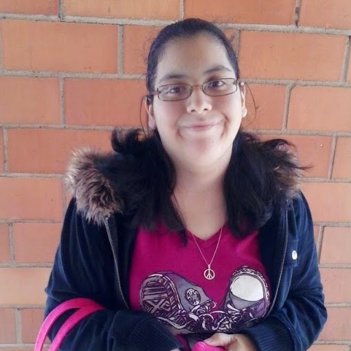 Elizabeth Herrera Photo 33