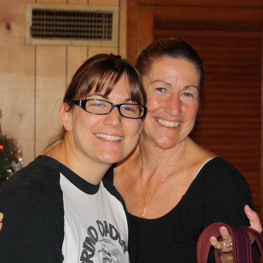 Paula Hawkins Photo 23