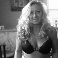 Sandi Robinson Photo 12