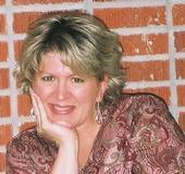 Laura Osborne Photo 9