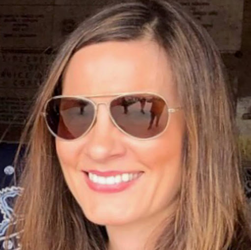 Laura Clark Photo 41