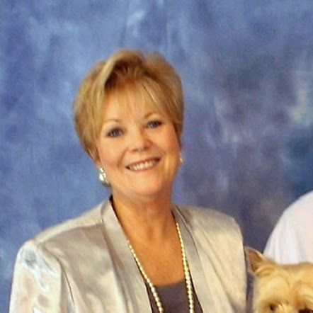 Paula Forbes Photo 25
