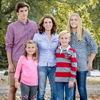 Theresa Becker Photo 17