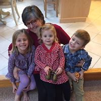 Lisa Adams Photo 19