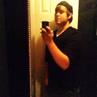 Dustin Ashley Photo 15