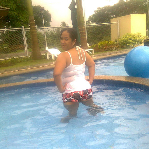 Jocelyn Santos Photo 31