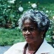 Julia Bolden Photo 8