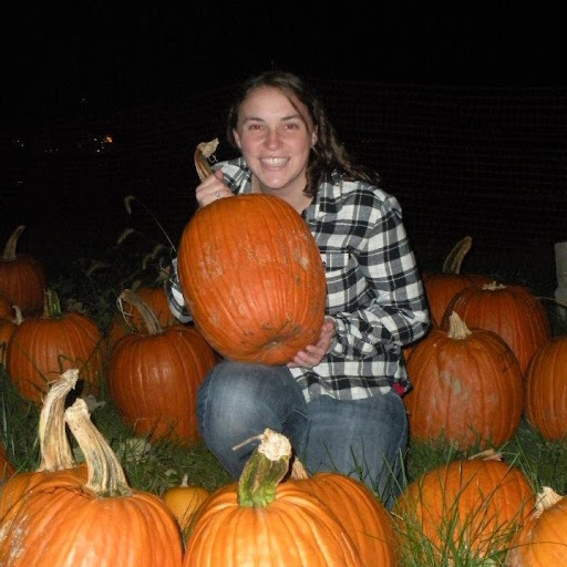 Rebecca Nichols Photo 17