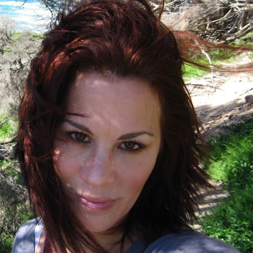 Angela Rasmussen Photo 17