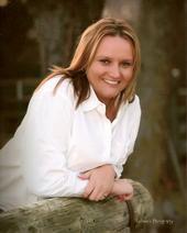 Emily Huff Photo 28
