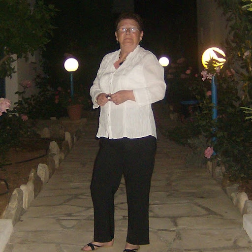 Nancy Shields Photo 32
