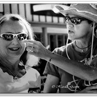 Kelly Gaston Photo 13