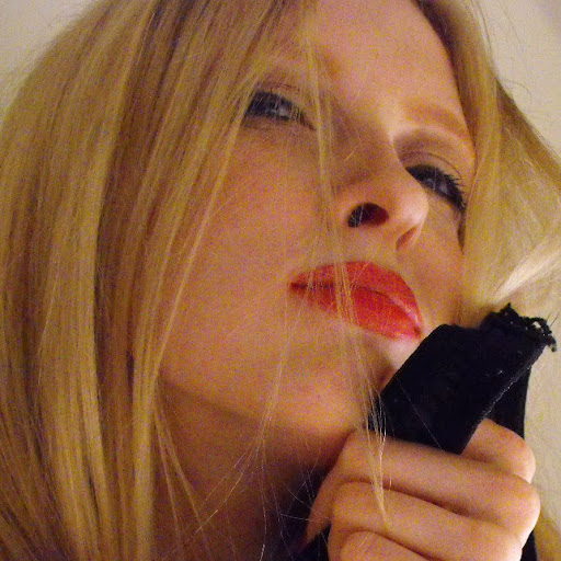 Jessica Bell Photo 47
