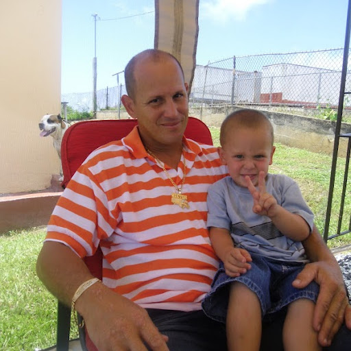 Victor Echevarria Photo 24