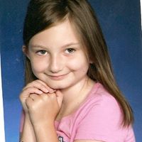Alyssa Graves Photo 8