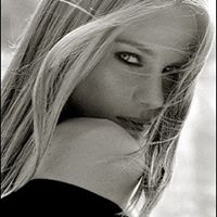 Allison Peters Photo 3