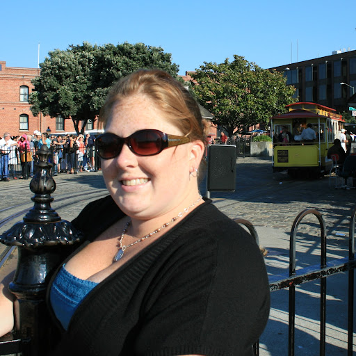 Eileen Taylor Photo 15