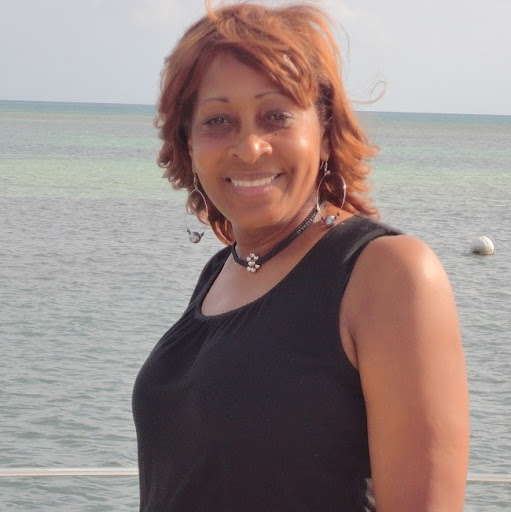 Diane Saunders Photo 24