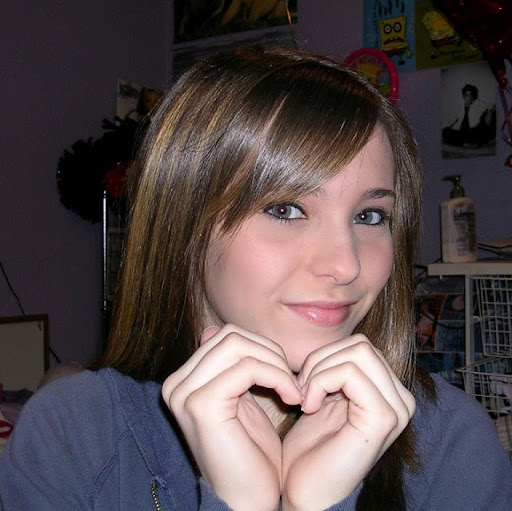 Laura Madison Photo 23