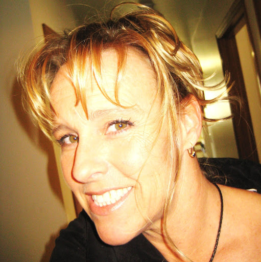Theresa Larson Photo 35