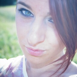 Nadine Benz Photo 5