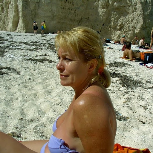 Veronica Pollard Photo 18