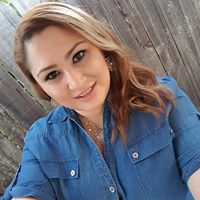 Adriana Tovar Photo 9
