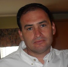 Luis Castro Photo 15
