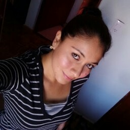 Amanda Arias Photo 26