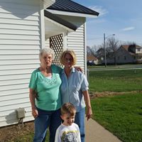 Theresa Hooker Photo 10