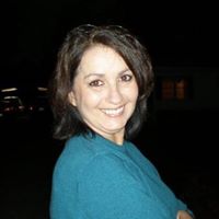 Denise Spires Photo 11