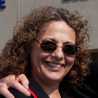 Susan Giles Photo 33
