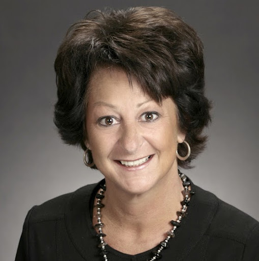 Carla Richards Photo 26