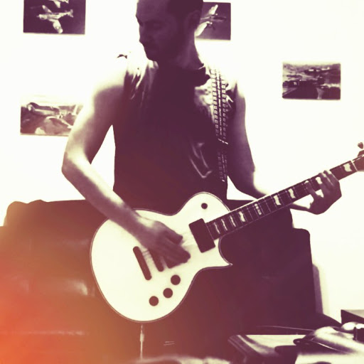 Nico Castillo Photo 12