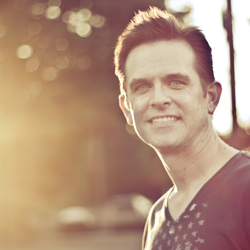 Derek Webster Photo 8