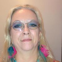 Roxanne Williams Photo 28