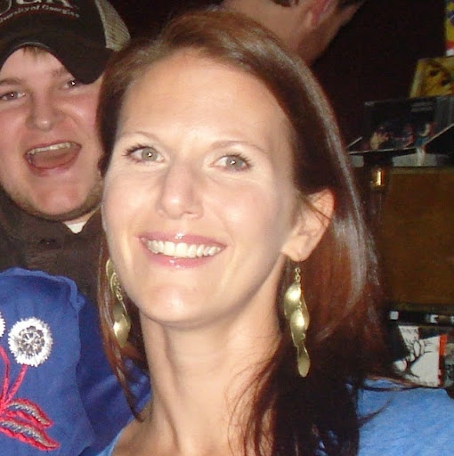 Laura Anderson Photo 26