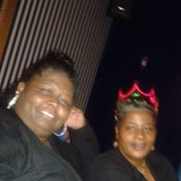 Angela Hurst Photo 33