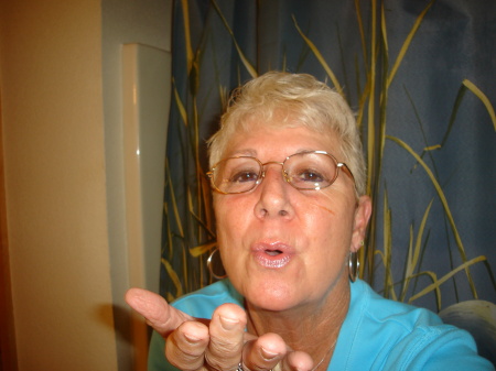 Karen James Photo 17
