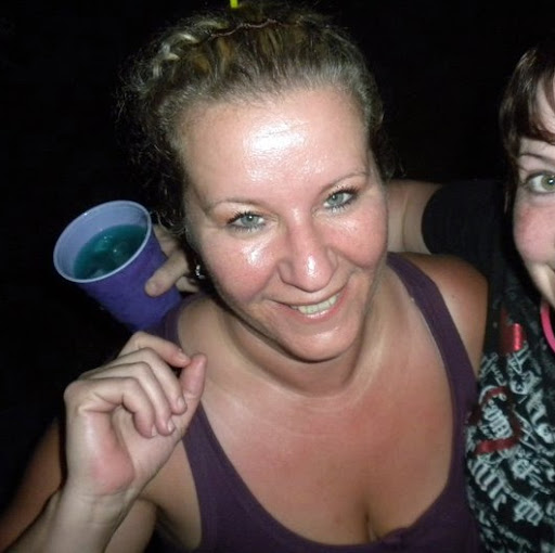 Carolyn Powell Photo 19