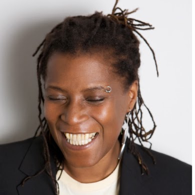 Yvonne Taylor Photo 33
