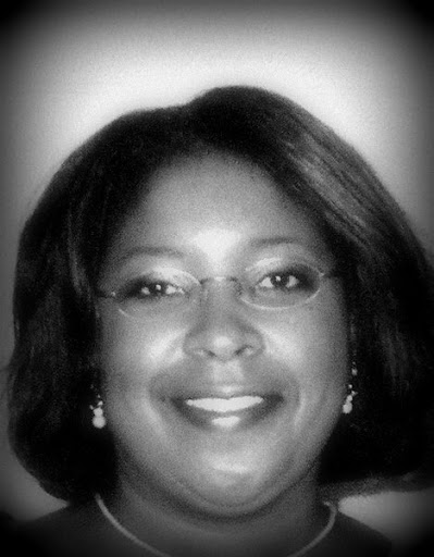 Lisa Wright Photo 29