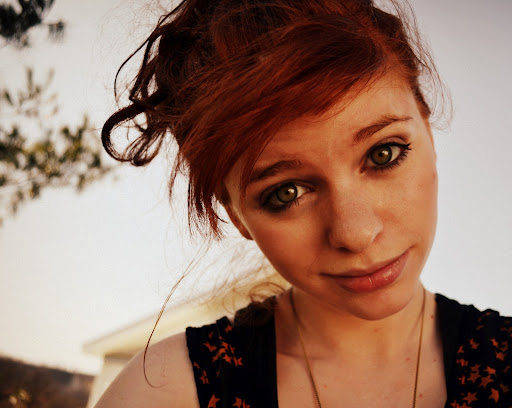 Julia Williams Photo 45